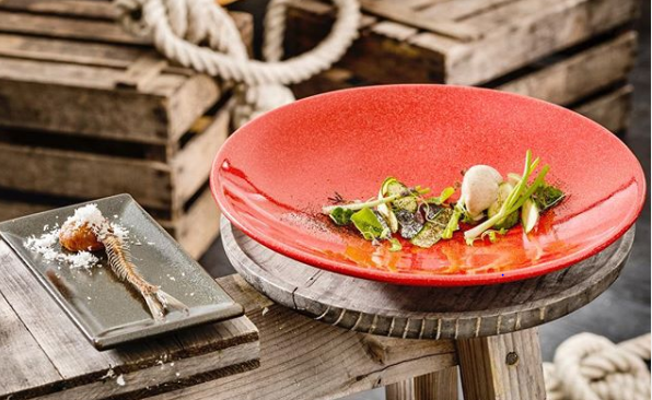 plato rojo burelarte