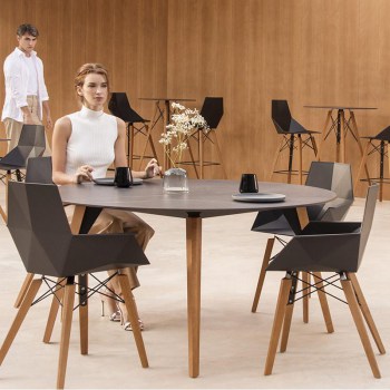 SILLON FAZ SPRITZ POLIPROPILIENO NEGRA PATA MADERA1.jpg